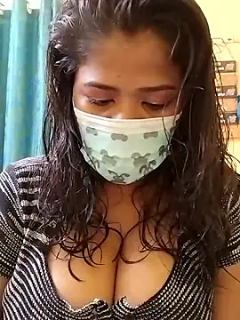 Snapshot of HAANNIAA chatting on 09-14-25, 03:55 HAANNIAA online show from 09-14-25, 03:55