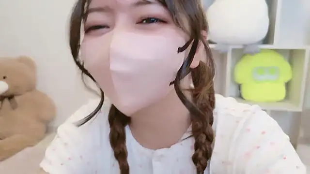 JP Momo o0 online show from 09-21-25, 07:54