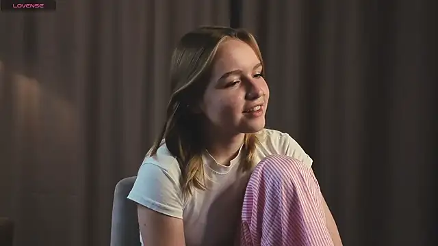 VinnieSerrano online show from 09-28-25, 03:06