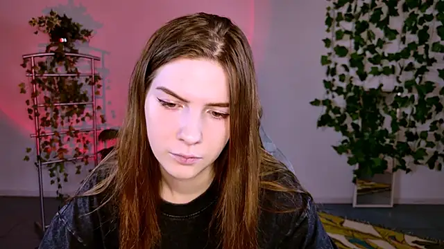 Snapshot of AliceCUNTach chatting on 09-14-25, 05:06 AliceCUNTach online show from 09-14-25, 05:06