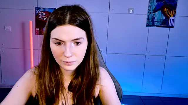 Snapshot of AliceCUNTach chatting on 10-16-25, 05:08 AliceCUNTach online show from 10-16-25, 05:08