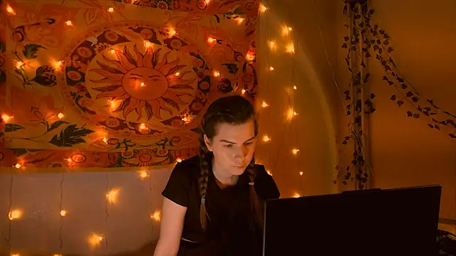 AliceCUNTach online show from 02-04-26, 05:02