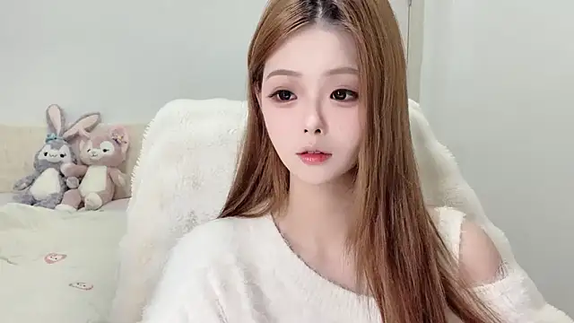 xiaoyugan-99 online show from 10-18-25, 02:51