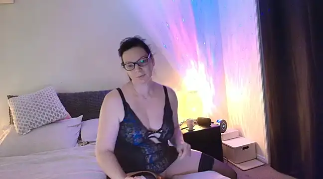 Snapshot of aussiepeaches chatting on 02-15-25, 11:06 aussiepeaches online show from 02-15-25, 11:06