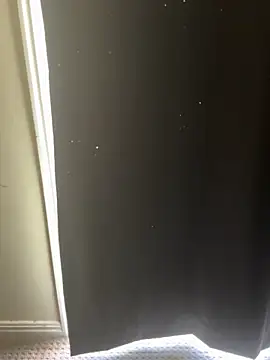 Snapshot of aussiepeaches chatting on 11-17-25, 02:39 aussiepeaches online show from 11-17-25, 02:39