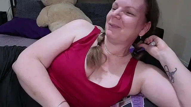 aussiepeaches online show from 02-09-26, 01:37