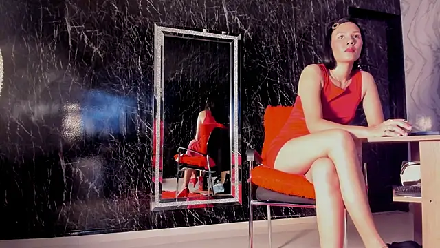 Nicollemillf online show from 10-22-25, 12:49