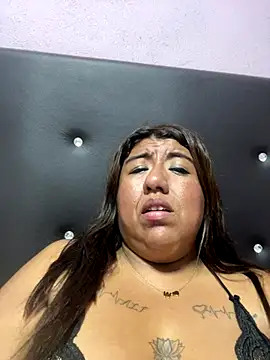 Snapshot of Wenlop chatting on 09-09-25, 05:07 Wenlop online show from 09-09-25, 05:07