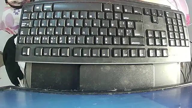 Snapshot of alisson__wood chatting on 10-04-25, 01:03 alisson wood online show from 10-04-25, 01:03