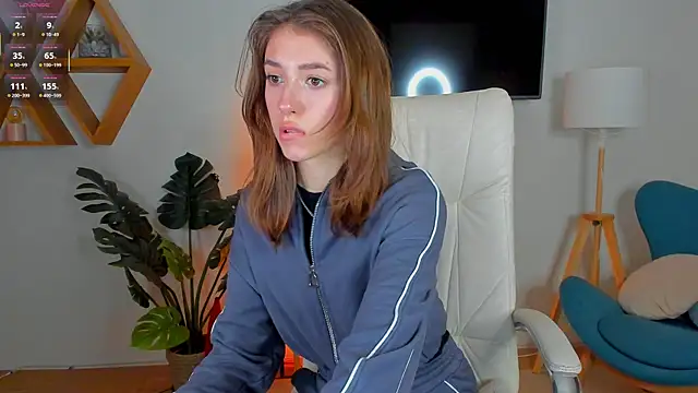 Snapshot of SweetVikki chatting on 01-19-26, 01:04 SweetVikki online show from 01-19-26, 01:04