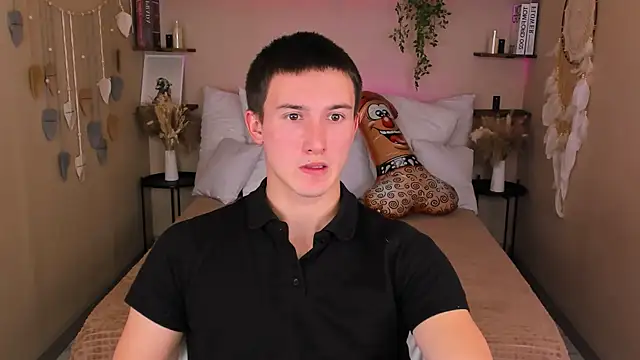 Snapshot of David__Diamond chatting on 10-04-25, 04:05 David  Diamond online show from 10-04-25, 04:05