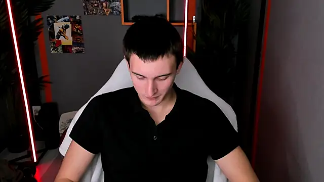 Snapshot of David__Diamond chatting on 10-05-25, 03:54 David  Diamond online show from 10-05-25, 03:54