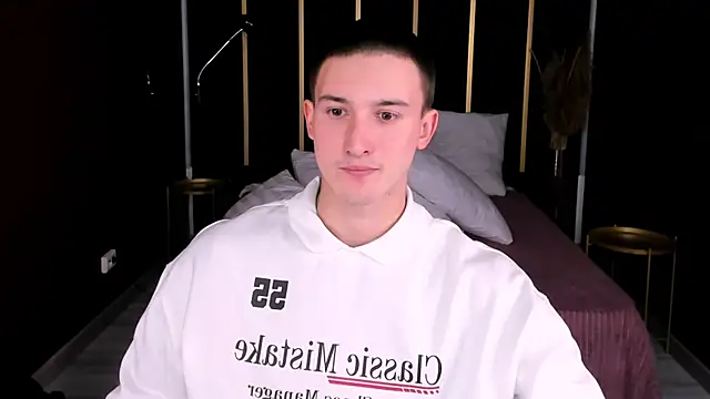 Snapshot of David__Diamond chatting on 10-08-25, 03:53 David  Diamond online show from 10-08-25, 03:53