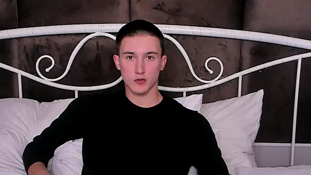 Snapshot of David__Diamond chatting on 10-11-25, 04:38 David  Diamond online show from 10-11-25, 04:38