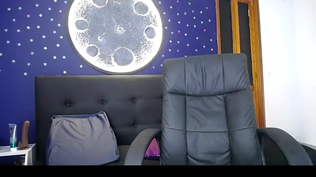 Olivia11  online show from 09-13-25, 03:12