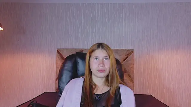 Olivia11  online show from 02-11-26, 04:45