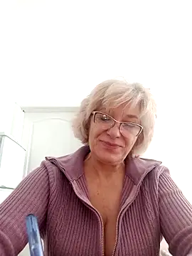 52MiaLove02 online show from 12-15-25, 09:13