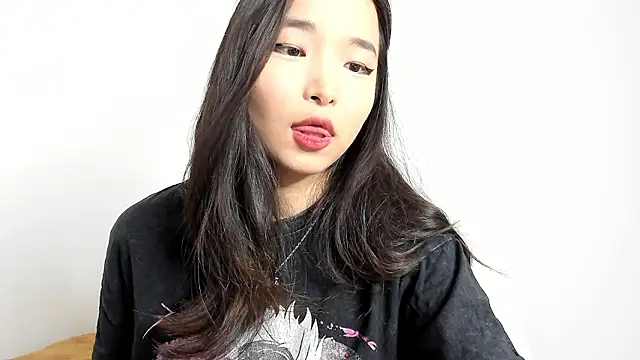 Soyun Mia online show from 01-13-26, 04:34