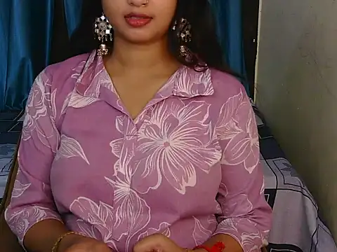 Snapshot of priya-kumari22 chatting on 10-06-25, 05:05 priya-kumari22 online show from 10-06-25, 05:05