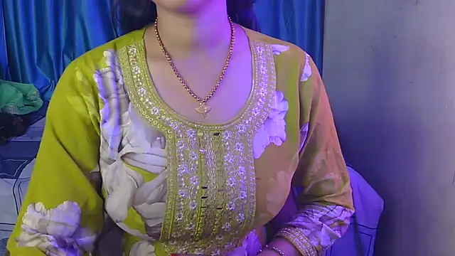 Snapshot of priya-kumari22 chatting on 11-15-25, 04:03 priya-kumari22 online show from 11-15-25, 04:03