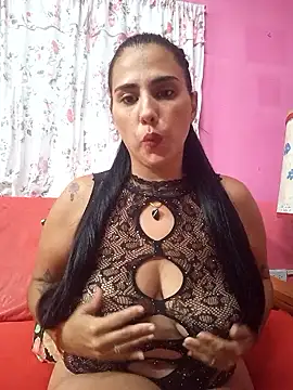 Snapshot of kariciasecreta chatting on 01-19-26, 03:10 kariciasecreta online show from 01-19-26, 03:10