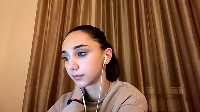 LinaMour online show from 09-26-25, 11:20