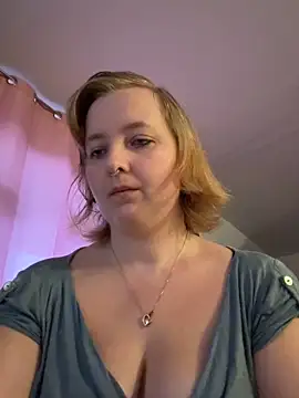 Kim Secret online show from 10-20-25, 07:31