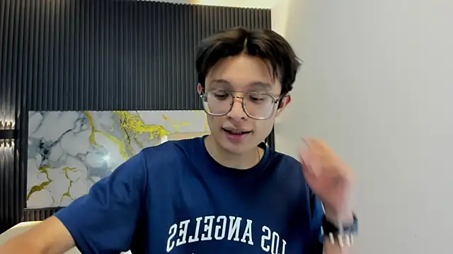 SantiagoRusso18 online show from 11-27-25, 04:25