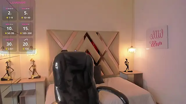 SantiagoRusso18 online show from 12-02-25, 08:04