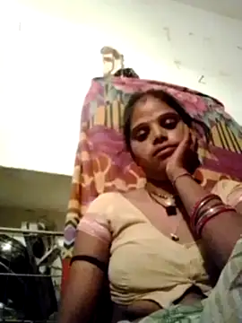 Snapshot of Janki_tyagi chatting on 09-09-25, 11:37 Janki tyagi online show from 09-09-25, 11:37