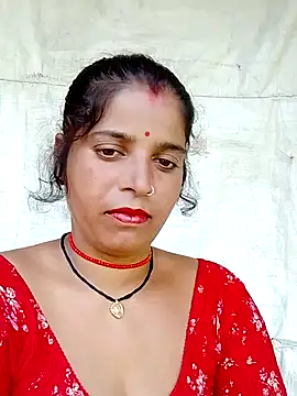 Snapshot of Manvi_tyagi chatting on 09-17-25, 07:43 Manvi tyagi online show from 09-17-25, 07:43