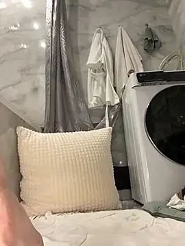 Kitty Kisss online show from 10-19-25, 07:36