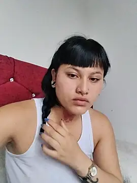 Eva Clark01 online show from 12-19-25, 11:17