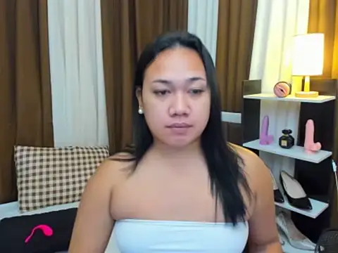 TsUncutKaren online show from 10-25-25, 08:25