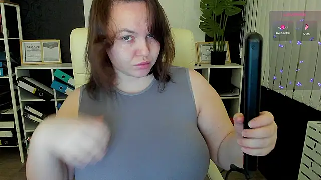 Snapshot of _feel_me_ chatting on 02-03-26, 01:48 feel me online show from 02-03-26, 01:48