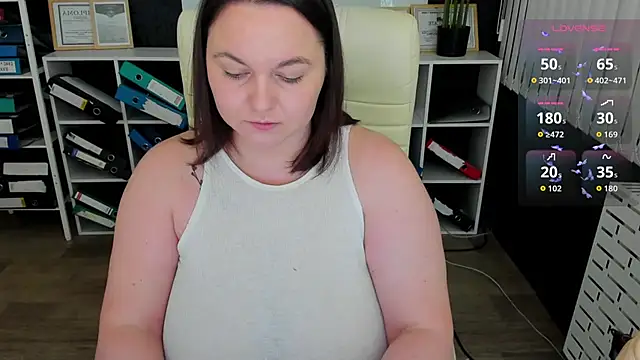 Snapshot of _feel_me_ chatting on 02-06-26, 01:54 feel me online show from 02-06-26, 01:54