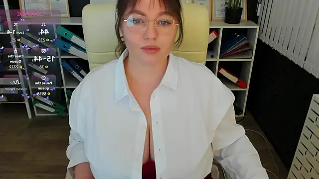 Snapshot of _feel_me_ chatting on 02-14-26, 01:46 feel me online show from 02-14-26, 01:46