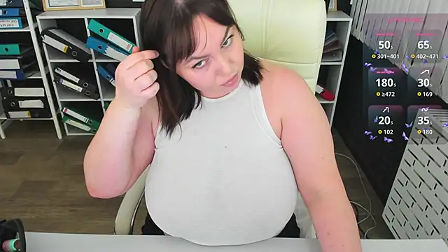 Snapshot of _feel_me_ chatting on 02-15-26, 01:35 feel me online show from 02-15-26, 01:35