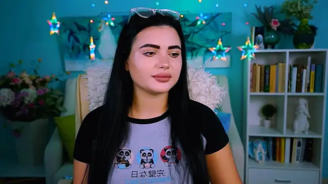 NaomiWilsons online show from 11-11-25, 01:44