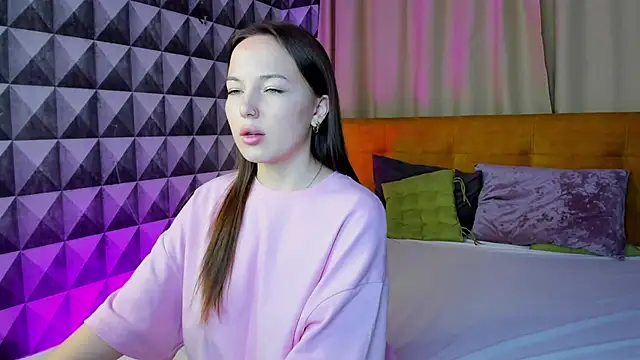 Maria Solis online show from 10-19-25, 11:16