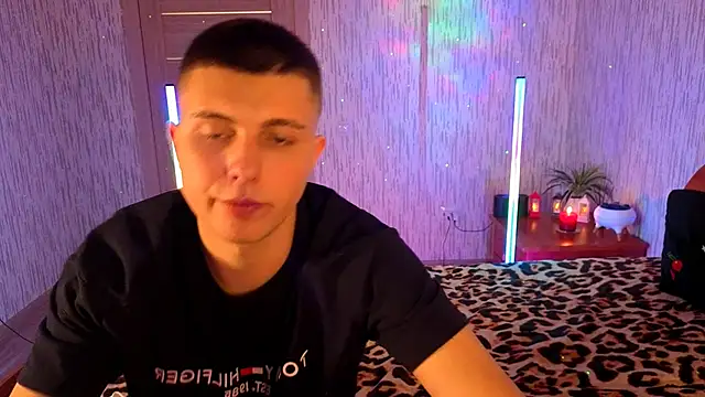 Denisx444 online show from 12-02-25, 10:49