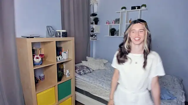 AntonettaTarring online show from 09-09-25, 07:19