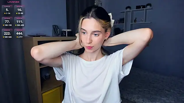 AntonettaTarring online show from 09-19-25, 07:21