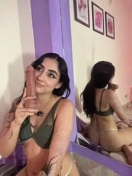 sharlot24 online show from 12-23-25, 03:37