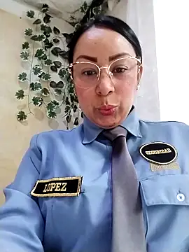 Snapshot of CRISTAL__11 chatting on 09-30-25, 01:05 CRISTAL  11 online show from 09-30-25, 01:05