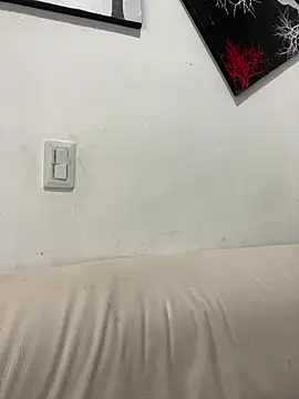 zaracollins01 online show from 10-22-25, 02:06