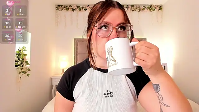 Snapshot of melissa_es chatting on 02-18-26, 12:45 melissa es online show from 02-18-26, 12:45