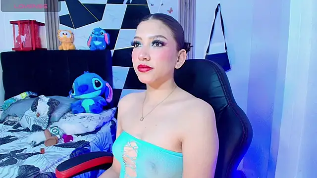 Snapshot of sophia_arevalo chatting on 11-27-25, 03:19 sophia arevalo online show from 11-27-25, 03:19