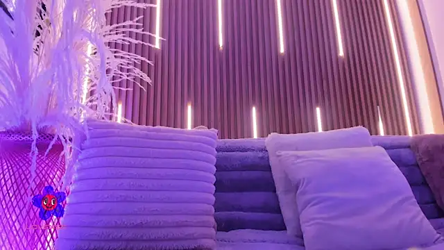 ArianaSantana online show from 11-15-25, 12:56