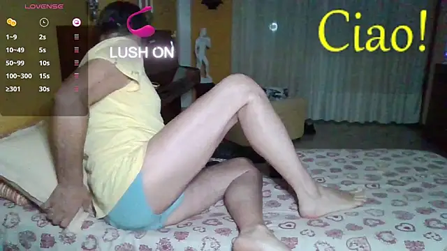 Snapshot of lattediyak chatting on 09-15-25, 12:43 lattediyak online show from 09-15-25, 12:43